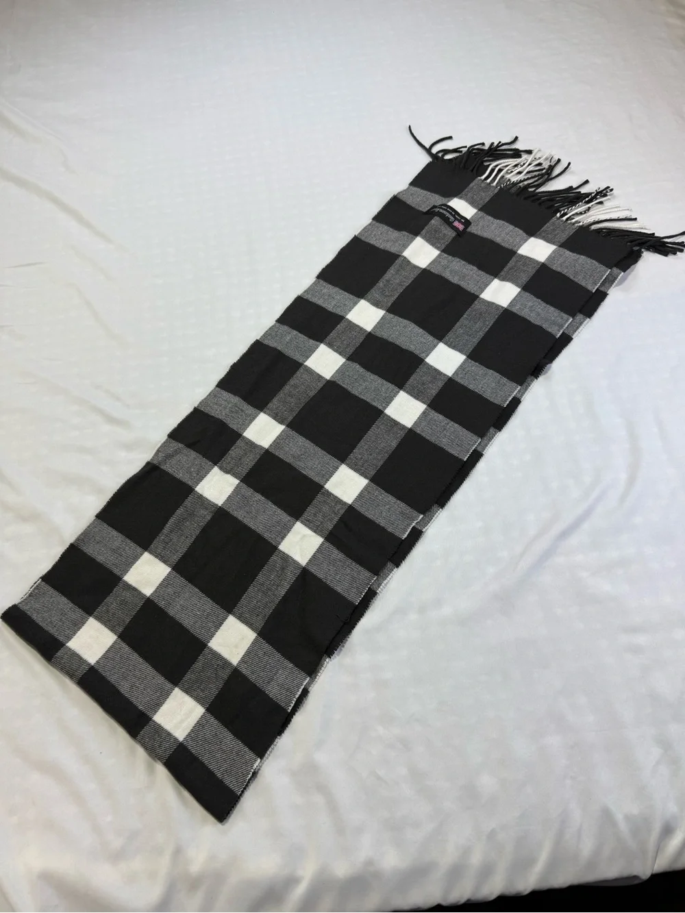 100% Cashmere Scarf Made in Scotland Black White Plaid Fringe Unisex
